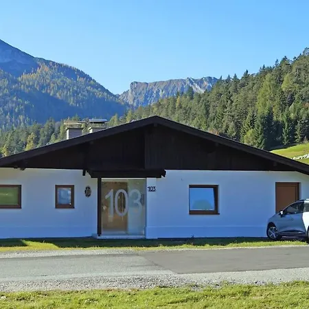 Prázdninový dům In *